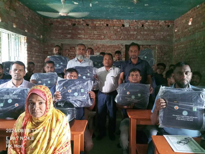 নওগাঁর মান্দায় ইমপ্যাক্ট বায়োগ্যাস প্রযুক্তি বিষয়ক প্রশিক্ষণ শেষে উপকরন সামগ্রী ও সনদ বিতরণ