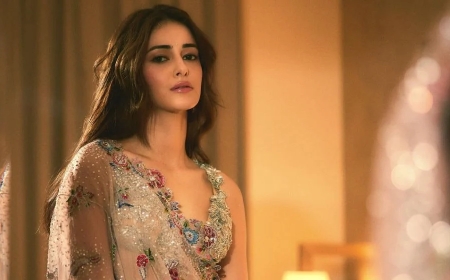 শাহরুখকন্যার ফোন নম্বর ভাইরাল করে দেন অনন্যা