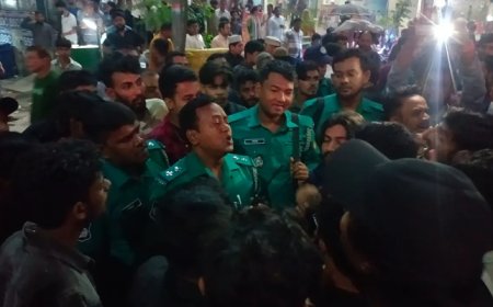 বেগম রোকেয়া বিশ্ববিদ্যালয়ের ৩ জন শিক্ষার্থীকে পেটাল দোকানদাররা