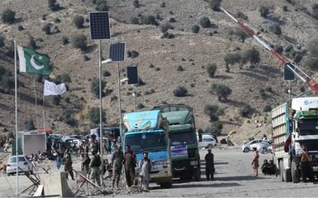 এবার পাকিস্তানে হামলা চালাল আফগানিস্তান, নিহত ১৯