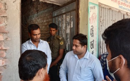 জলঢাকায় চাল কম দেওয়ার অপরাধে ডিলারকে জরিমানা