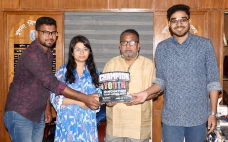 ইয়ুথ স্টার্টআপ সামিটে চ্যাম্পিয়ন অব দি চ্যাম্পিয়ন্স খুবি শিক্ষার্থীদের দল ‘ইকো সেন্টিনেল্স বাংলাদেশ’