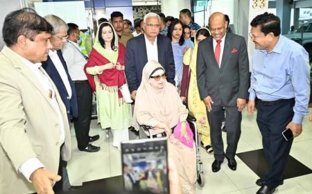 দেশে ফিরলেন খালেদা জিয়া