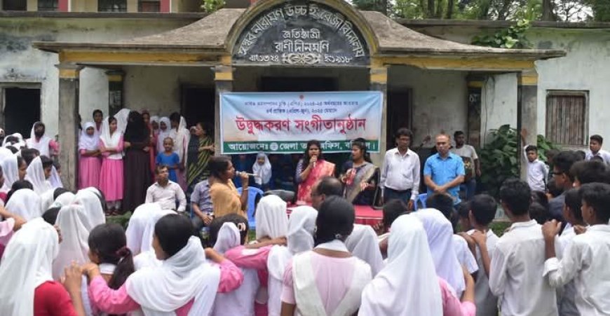 বাবুগঞ্জ, বানারীপাড়া ও বরিশাল সদরে জেলা তথ্য অফিসের ভ্রাম্যমান সংগীতানুষ্ঠান