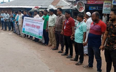 জলঢাকায় সাংবাদিক স্বপ্নার উপর হামলার প্রতিবাদে মানববন্ধন ও সমাবেশ