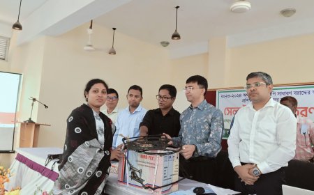 ডিমলায় নারী উপকারভোগীদের মাঝে বিনামূল্যে সেলাই মেশিন বিতরণ