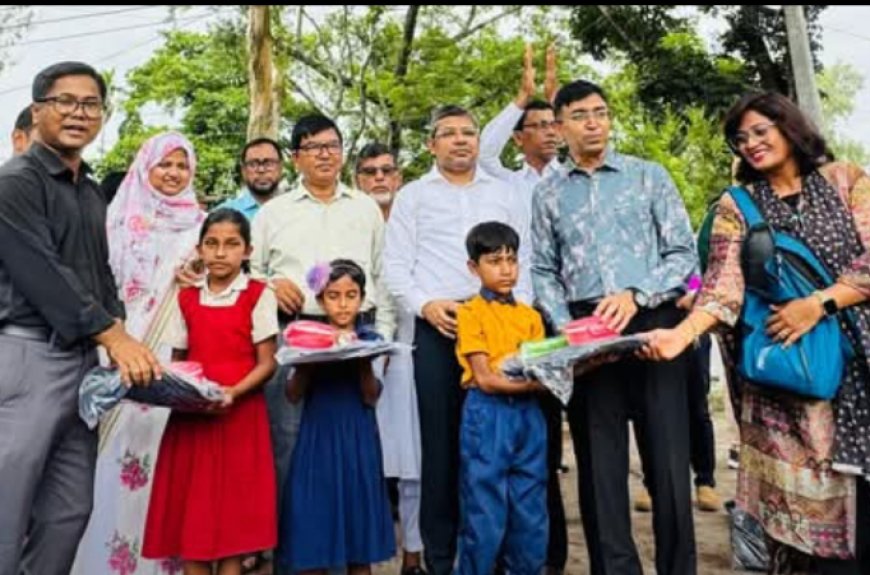 ডিমলায় জেলা পরিষদের উদ্যোগে ৪’শ শিক্ষার্থী পাচ্ছে স্কুল ব্যাগ, টিফিন বক্স ও পানির বোতল