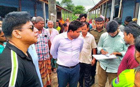 জলঢাকায় ১৫ টাকার চাল বিতরণে অনিয়ম, ডিলারকে জরিমানা
