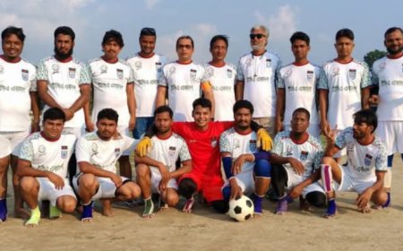 নীলফামারী জেলায় সাংবাদিকদের প্রীতি ফুটবল ম্যাচ অনুষ্ঠিত