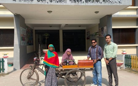 প্রতিবন্ধী হোসনে আরার মুখে হাসি ফুটালো জলঢাকা প্রশাসন