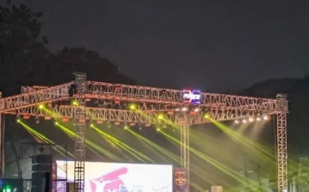 ডাকসু নেতার ‘কোটা না সংস্কার’ স্লোগানের বিপরীতে শিক্ষার্থীদের ‘ইউরেনিয়াম, ইউরেনিয়াম’